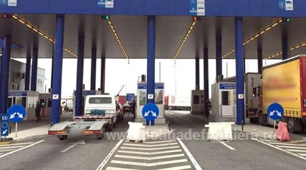 Un automobil, verificat la intrarea în țară. Șoferul s-a ales pe loc cu dosar penal