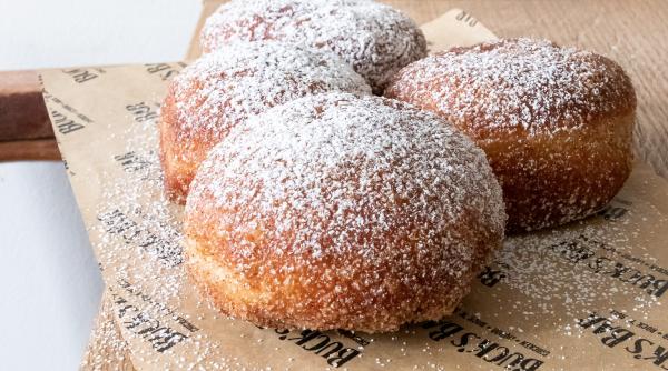 Cum să faci gogoși pufoase ușor și rapid. Cea mai bună rețetă pentru aluat se află aici. Mănânci și mai vrei!