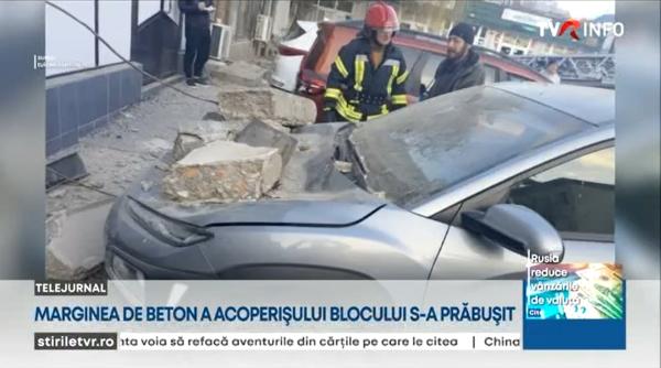 S-a prăbușit o parte dintr-un bloc din Tulcea. Cei aflați sub scară, la un pas de tragedie 