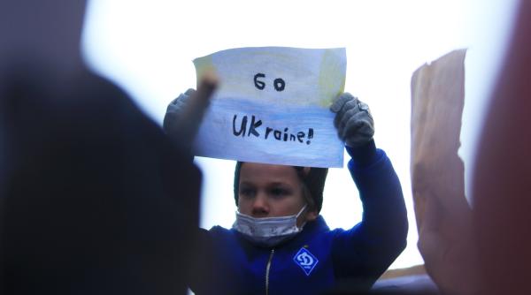 Peste 300 de copii au fost recuperați de Ucraina din teritoriile ocupate. Cei mici au ajuns cu bine „acasă”