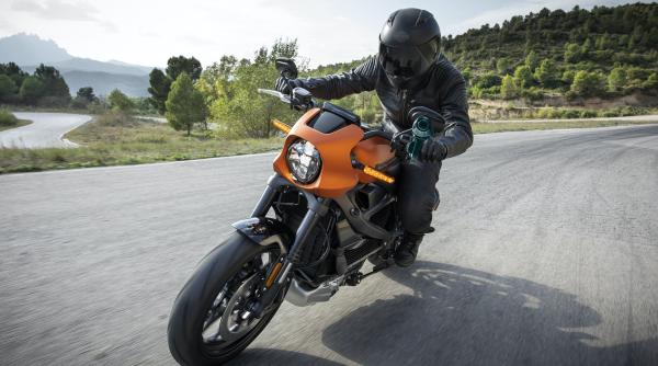 Focuri de armă pe străzile din Italia. Un român a fost ucis