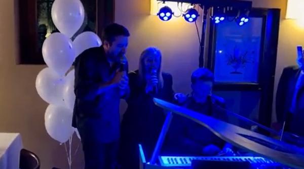 Meloni criticată pentru un karaoke cu Salvini, în contextul în care încă se mai găsesc trupuri neînsuflețite în urma dezastrului din Calabria - VIDEO