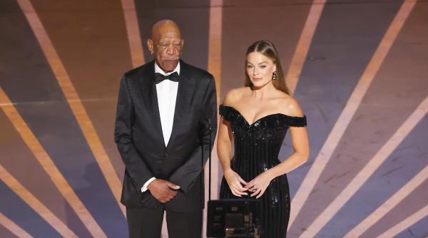 De ce a purtat celebrul actor Morgan Freeman o singură mănușă la Premiile Oscar. Povestea tristă din spate