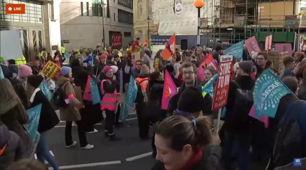 Miercurea grevei declanșează haos în toată Britania: sute de mii de profesori, șoferi de metrou și medici protestează