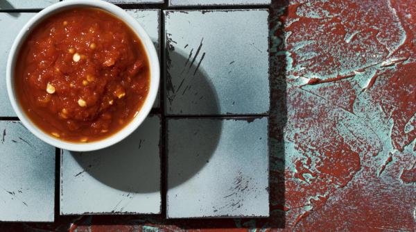 Sos BBQ cu Coca-Cola, o rețetă originală, pur și simplu spectaculoasă. Pentru coaste, legume, carne... pentru ce vrei tu! Aroma sa este incredibilă