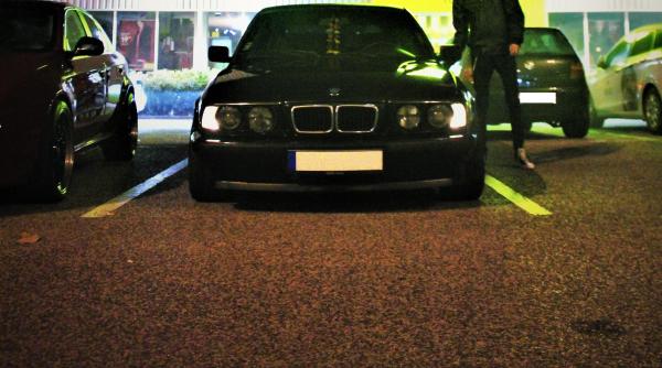 Austria. Un român, cu un BMW și doi prieteni, a reușit să escrocheze un tânăr de 18 ani: „Mulțumesc pentru ajutor!”