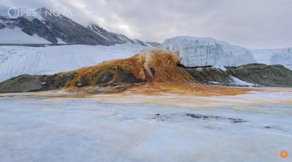 Misterul cascadelor "sângerii" din Antarctica, în sfârșit rezolvat după zeci de ani