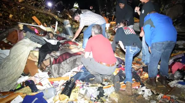 SUA: Cel puţin 23 de morți în urma unei unei tornade în statul Mississippi 