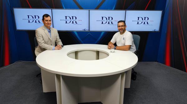 A dat biroul din București pe viața în insula Thassos. Dan Adrian Drăgan, la Departe de România