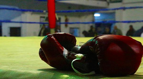 O româncă, victima înșelăciunii la Mondialele de box