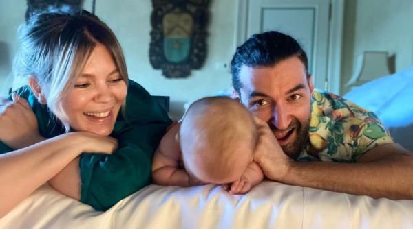 Gina Pistol, mesaj în lacrimi despre fetița ei și a lui Smiley: „Plâng pentru că am făcut o greșeală și o regret amarnic”