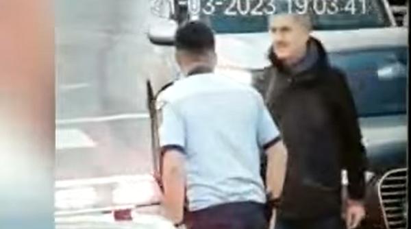 TVR: Imagini cu momentul în care Dan Barna a fost lovit pe trecerea de pietoni. Surse judiciare susțin că semaforul avea culoare roșie (VIDEO)