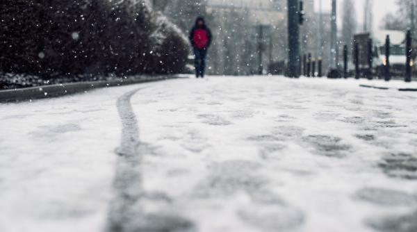 Un val de aer polar pune stăpânire pe Europa: Iarna revine în forță! Fenomene de iarnă la începutul lunii aprilie vor fi și în România