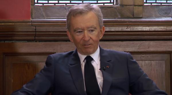 Cel mai bogat om din lume a ajuns la o avere amețitoare. Este al treilea om din istorie care depășește acest prag