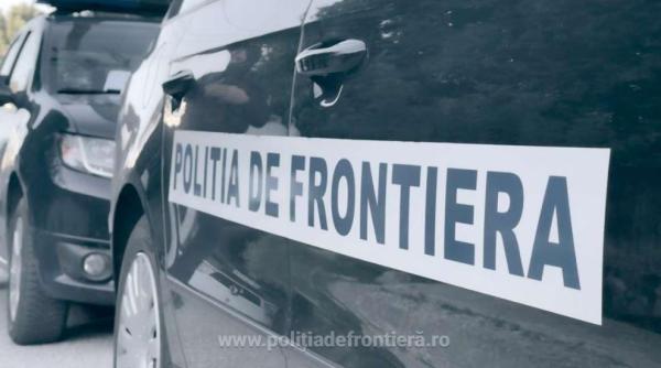 Cinci autocamioane au fost folosite de 137 de cetățeni străini în încercarea lor de a trece ilegal din România în Ungaria