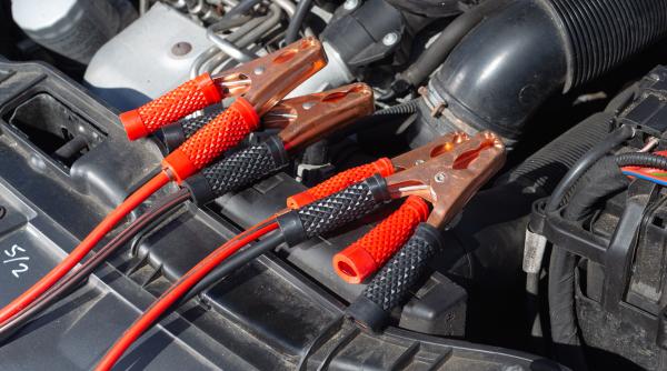 Italia. I s-a stricat bateria de la mașină, așa că a decis să fure una nouă. Român, arestat în timp ce schimba bateriile autoturismelor