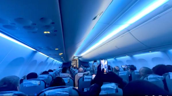 Aterizare impresionantă, de Paște, în România; s-a cântat în cor 'Hristos a înviat!'. Dan Negru: „Binele e continuu. Răul e accidental!“ (VIDEO)