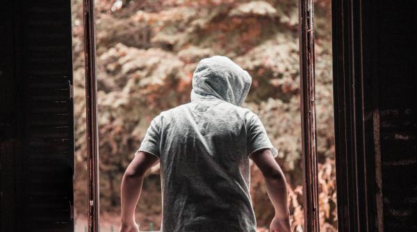 Un primar din Italia avertizează comunitatea: "Atenție la românul care umblă prin localitate, sunați carabinierii”