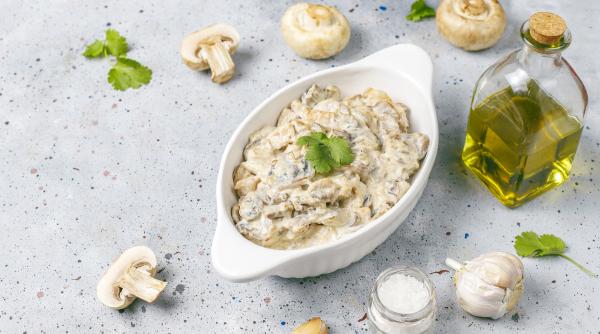 Rețeta ușoară de sos de ciuperci. Dă o notă elegantă și diferită celor mai bune preparate ale tale