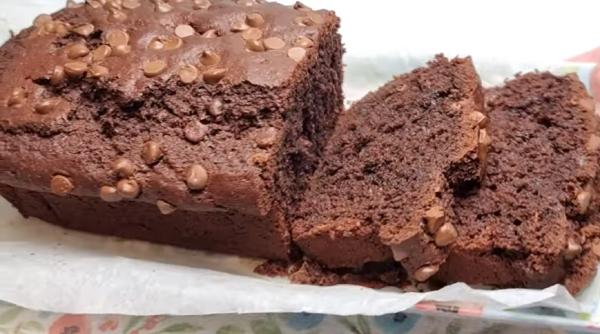 Din două banane și două ouă faci cel mai pufos pandișpan. Ingredientul secret ca să-ți iasă demențial. O rețetă super rapidă