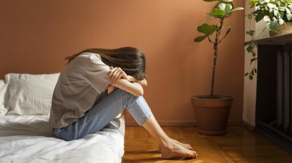 „Vreau doar să am un loc de muncă”. Povestea tristă a unei tinere românce ce a luat-o de la zero, în Spania, la numai 15 ani