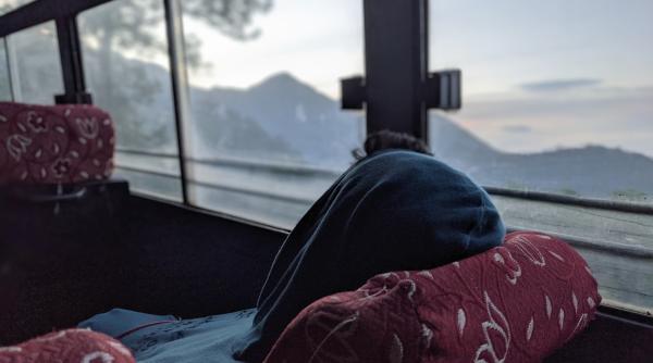 Medic român, săltat din autocar și băgat la închisoare, în Italia: 10 ani condamnare pentru că nu i-a plătit pensia alimentară fostei soții