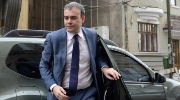 Darius Vâlcov a fost dat în urmărire generală. Fostul ministru PSD ar fi ajuns deja în Italia
