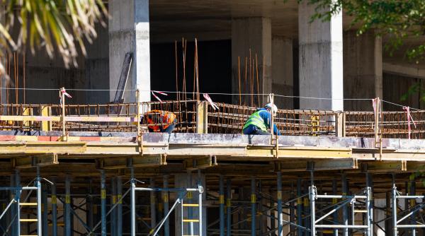 Piaţa forţei de muncă din Germania ar urma să scadă semnificativ până în 2060: Acolo lucrează 900.000 de români