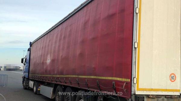 Șofer de TIR mort în cabină în timp ce aștepta să treacă frontiera în Ungaria, prin vama Nădlac