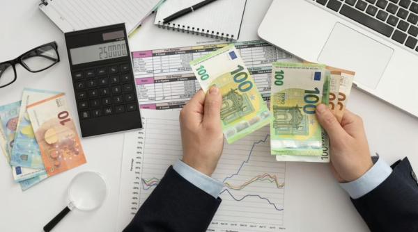 Bulgaria se pregăteşte să treacă la euro cel mai târziu la 1 ianuarie 2025