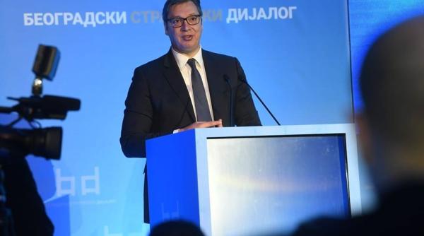 După atacurile sângeroase din Serbia, furia populaţiei se îndreaptă împotriva preşedintelui: "Vucic este primul responsabil"