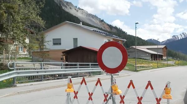 Elveția. Locuitori evacuați din cauza unei stânci care este pe cale de a se prăbuși: „Cu toţii am crezut că vom avea mai mult timp”