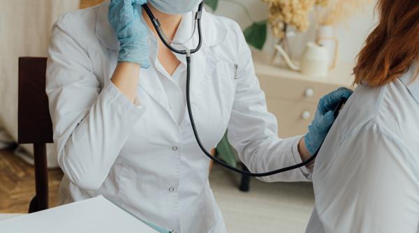 Povestea unei doctorițe românce, care a devenit medic generalist, în Germania: „Pot să mă împart cu succes între muncă şi familie”