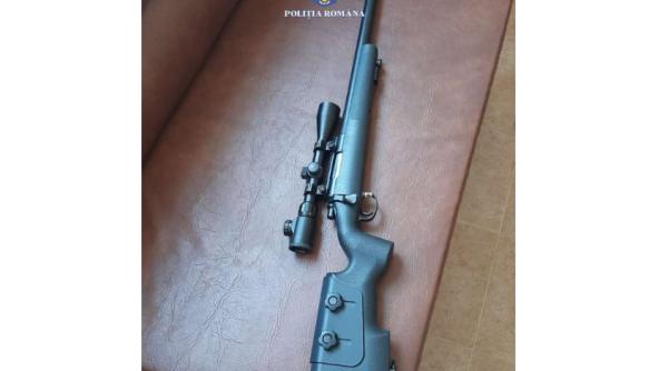Alertă la Constanţa: Un elev de 7 ani a venit la şcoală cu o pușcă cu lunetă 