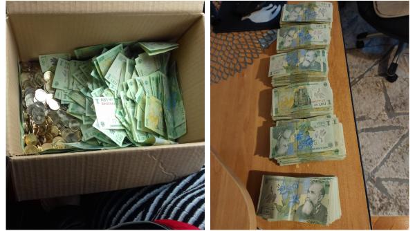 Șofer român, umilit de patron pentru că și-a dat demisia. I-a plătit salariul în monede și bancnote de un leu 