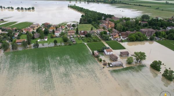 Inundații devastatoare în Italia. MAE, oficial despre românii din zonele lovite de furia naturii; informații esențiale (FOTO)