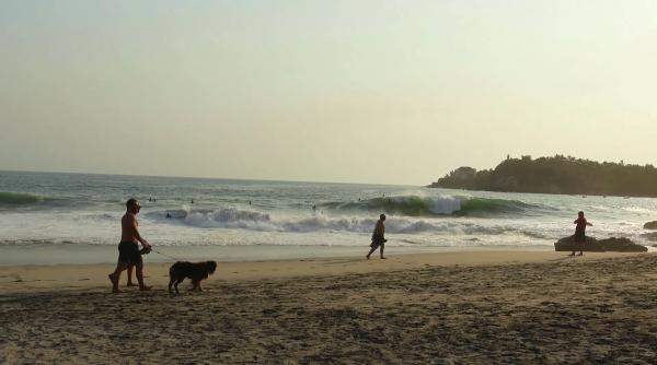 O tânără româncă aflată în vacanță s-a înecat pe o plajă din Oaxaca, Mexic