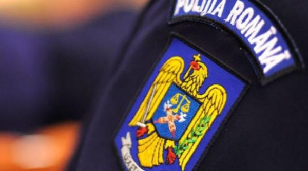 Un român s-a dat drept polițist, folosind o legitimație falsă
