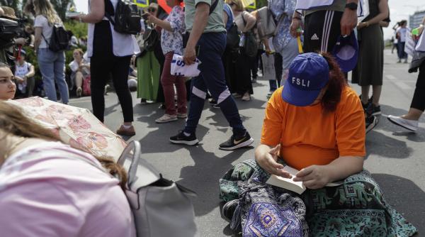 Rareș Bogdan anunță că greva profesorilor este pe cale să înceteze. Ce ar urma să primească profesorii 