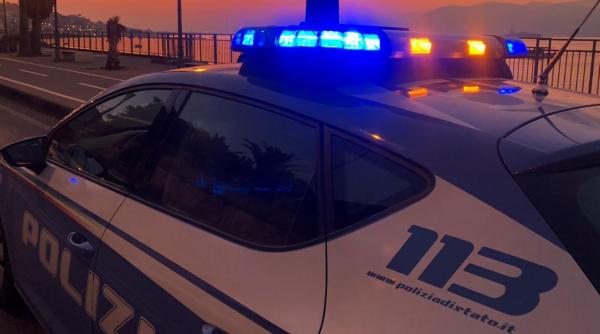 Italia. Șoferul român al unei dube, în drum spre Germania, arestat imediat după ce a trecut vama