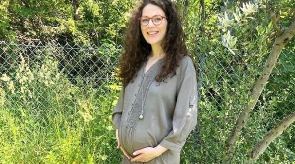 Mai rar așa patron: i-a oferit contract permanent după ce a aflat că angajata era gravidă: "Eram în probe" 