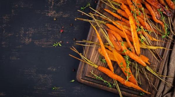 Morcovi pe grătar, o garnitură simplă și gustoasă. Prepară și tu o mâncare plină de vitamine