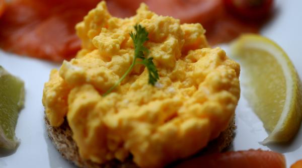 Pune acest ingredient în piureul de cartofi și se transformă radical. Secretul bucătarilor francezi