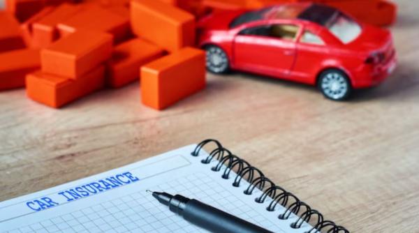 Italia. Un român, prins copiind la examenul pentru permisul auto. Ce a făcut bărbatul i-a înfuriat pe carabinieri