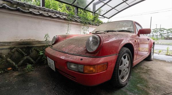 Mii de mașini japoneze de epocă abandonate în zona dezastrului de la Fukushima. Un explorator le-a publicat pe internet - POZE