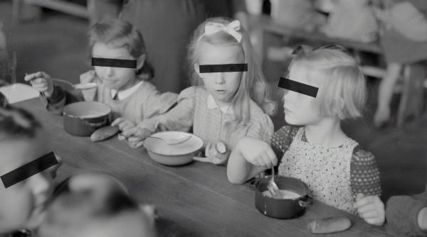 Gest impresionant până la lacrimi. Doi români au donat o parte din mâncarea de la botez unor familii nevoiașe din Italia: „Am vrut să le oferim un sprijin”