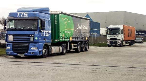 Muncă în Occident, salarii ca în România. O firmă belgiană de transport plimbă șoferii cu avionul ca să-i plătească mai prost 