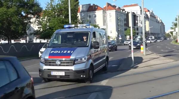 Zeci de români din Austria, prinși conducând cu permise false. Toți le-au cumpărat de la aceeași persoană, tot român 