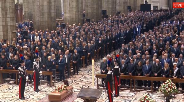 Omagiu adus de toată Italia lui Silvio Berlusconi. Mesajul emoționant al celor cinci copii ai fostului premier