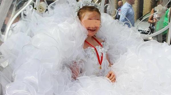 Români din Germania, judecați în Spania pentru că și-au vândut fiica de 12 ani unui alt cuplu: „fusese educată cu convingerea că acest lucru era normal“